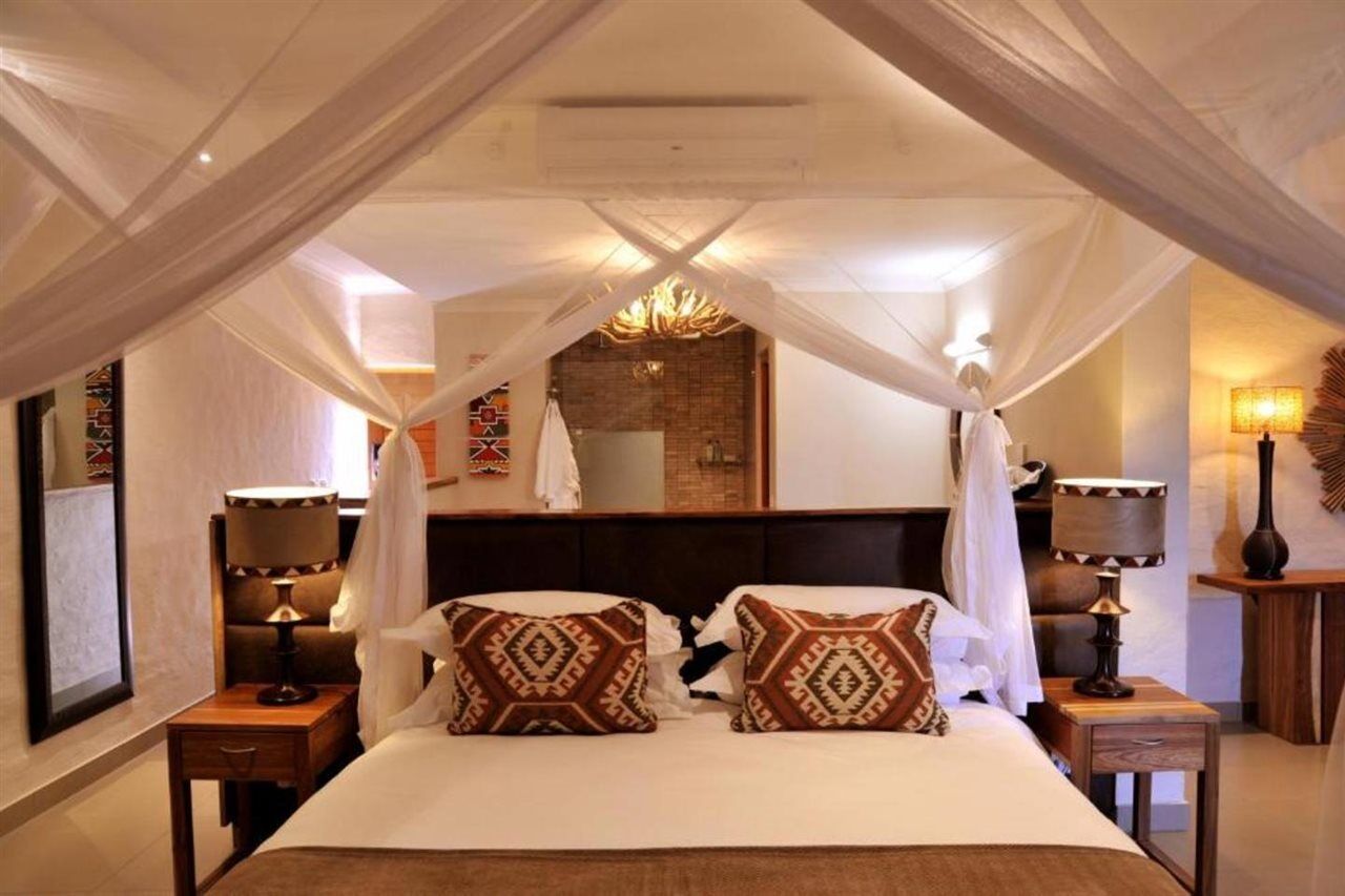 วิคตอเรีย ฟอลล์ ซาฟารี ลอดจ์ Hotel วิกตอเรียฟอลส์ ภายนอก รูปภาพ